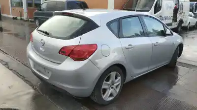 Здавання транспортного засобу opel astra j lim. enjoy року 2011 потужний a13dte