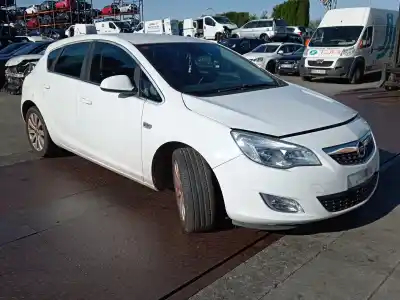 Здавання транспортного засобу opel astra j lim. enjoy року 2010 потужний a17dtr