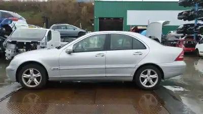 Verschrottungsfahrzeug mercedes                                           clase c (w203) berlina                                                                                                                                                                                                                                     180 (203.035)                                                                                                                                                                                                                                              des jahres 2001 angetrieben m111951