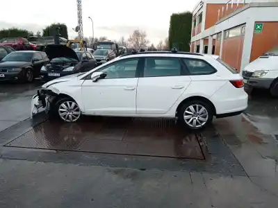 Veicolo di demolizione seat leon st (5f8) 1.6 tdi dell'anno 2015 alimentato clhb,cxxa,ddyb