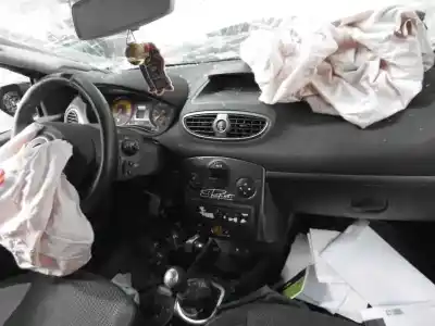 Scrapping Vehicle renault clio iii rs of the year 2009 powered f4r832