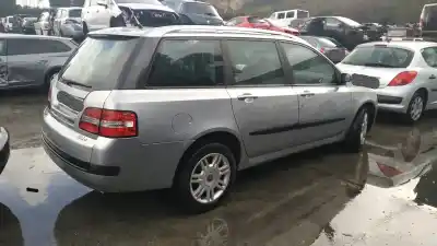 Veicolo di demolizione fiat stilo (192) 1.6 16v dell'anno 2004 alimentato 182b6000