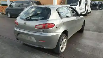 Veicolo di demolizione alfa romeo 147 (190) 1.9 jtd distinctive dell'anno 2005 alimentato 937a2000