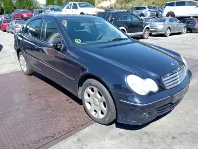 Vehicul casat mercedes                                           clase c (w203) berlina                                                                                                                                                                                                                                     220 cdi (la) (203.008)                                                                                                                                                                                                                                     al anului 2006 alimentat 646963