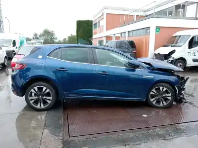 Veicolo di demolizione renault                                            megane iv berlina 5p                                                                                                                                                                                                                                       bose-edition                                                                                                                                                                                                                                               dell'anno 2020 alimentato k9k u8