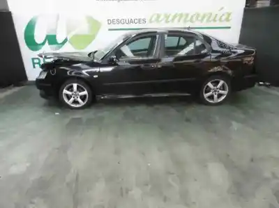 Véhicule à la ferraille SAAB 9-3 BERLINA 1.9 TiD Linear (I/D) de l'année 2004 alimenté Z19DTH