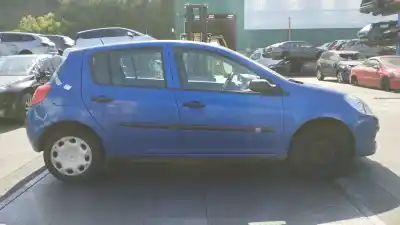 Veicolo di demolizione renault clio iii 1.5 dci diesel dell'anno 2007 alimentato k9k714