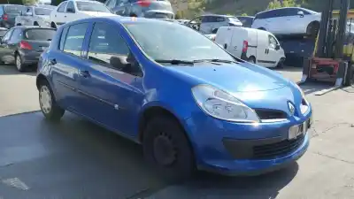 Veicolo di demolizione renault clio iii 1.5 dci diesel dell'anno 2007 alimentato k9k714