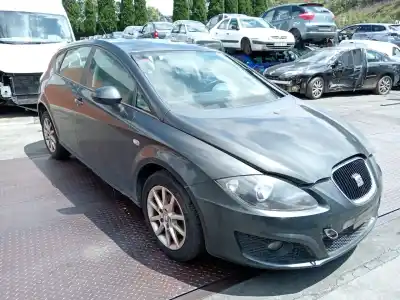 Veículo de Sucata seat leon (1p1) reference do ano 2011 alimentado cay
