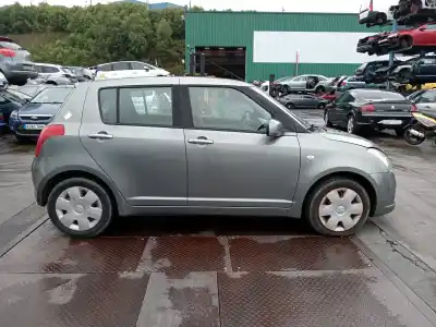 Veicolo di demolizione suzuki swift berlina (mz) gl dell'anno 2005 alimentato m13a