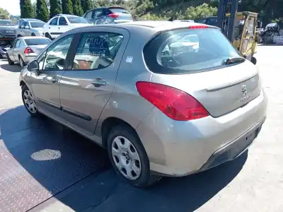 Veículo de Sucata peugeot 308 access do ano 2013 alimentado 9h06