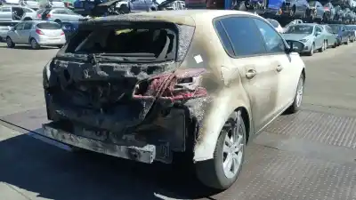 Veículo de Sucata peugeot 308 access do ano 2014 alimentado 9h06