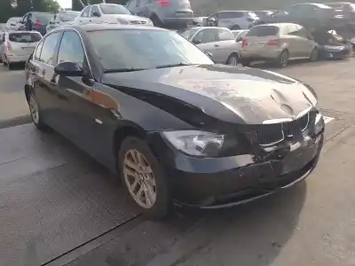 Veículo de Sucata bmw serie 3 berlina (e90) 320d do ano 2003 alimentado m47n2