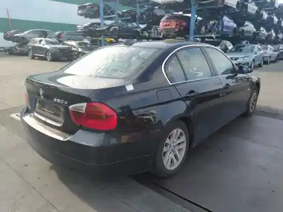 Veículo de Sucata bmw serie 3 berlina (e90) 320d do ano 2003 alimentado m47n2