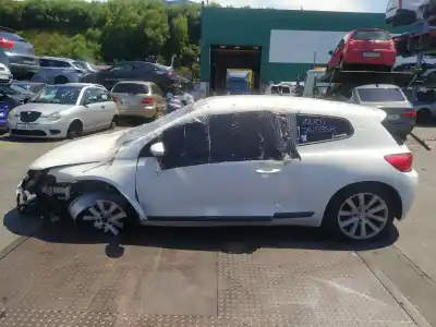 Veículo de Sucata volkswagen scirocco (137) 2.0 tdi (103kw) do ano 2009 alimentado cbd