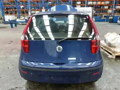 Veículo de Sucata fiat punto berlina (188) 1.2 8v dynamic do ano 2004 alimentado 188a4000