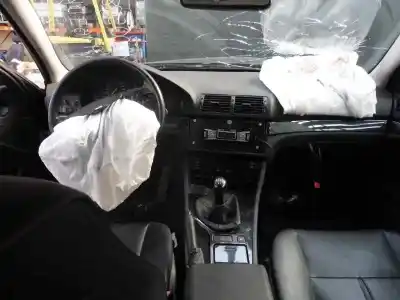 Veículo de Sucata bmw serie 5 touring (e39) 525d exclusive do ano 2003 alimentado m57256d1