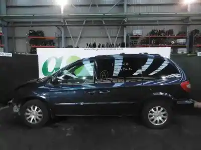 Veículo de Sucata CHRYSLER VOYAGER (RG) 2.5 CRD CAT do ano 2002 alimentado VM07C