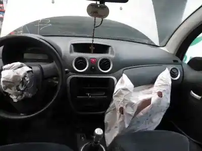 Veículo de Sucata citroen c3 1.4 hdi (68 cv) 1.4 hdi do ano 2008 alimentado 8hz