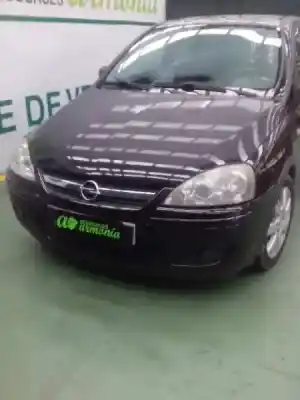 Veicolo di demolizione opel corsa c silverline dell'anno 2006 alimentato z13dt