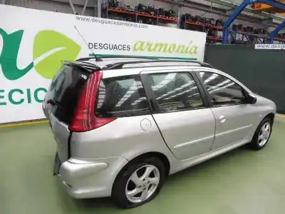 Здавання транспортного засобу peugeot 206 sw xs року 2004 потужний rhydw10td