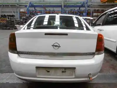 Veículo de Sucata opel vectra c berlina essentia do ano 2005 alimentado z19dt