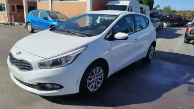 Scrapping Vehicle kia cee´d spirit of the year 2012 powered d4fc