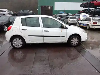 Veículo de Sucata renault clio iii authentique do ano 2009 alimentado k9k768