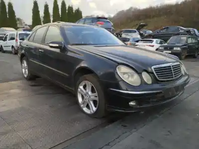 Sloopvoertuig mercedes-benz clase e (w211) e 320 cdi (211.026) van het jaar 2003 aangedreven om 648.961