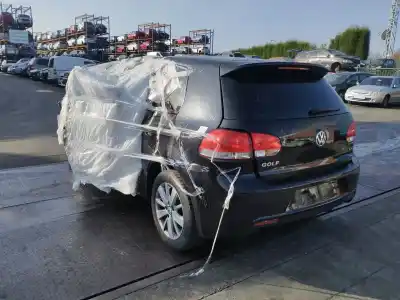 Veicolo di demolizione volkswagen golf vi (5k1) 1.6 tdi dell'anno 2011 alimentato cayc