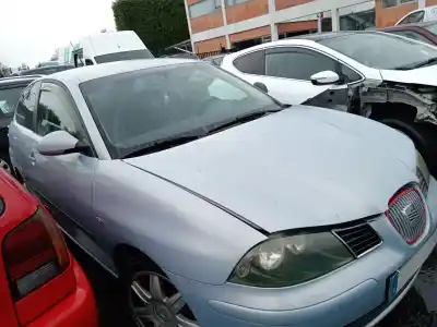 Veículo de Sucata SEAT IBIZA (6L1)  do ano 2002 alimentado ASZ,BLT