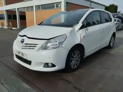 Veicolo di demolizione toyota verso active dell'anno 2012 alimentato 1adftv