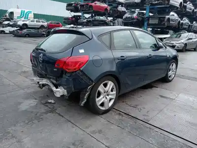 Здавання транспортного засобу opel astra j lim. selective року 2012 потужний a17dtr