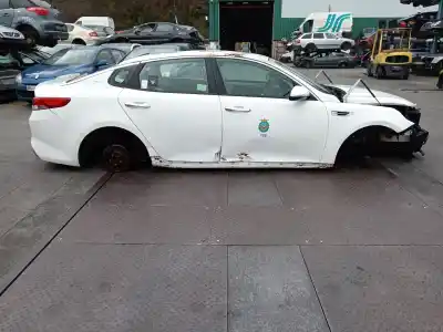 Veículo de Sucata KIA OPTIMA Concept do ano 2016 alimentado D4FD