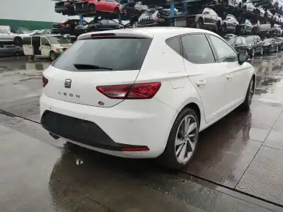 Здавання транспортного засобу seat leon (5f1) 2.0 tdi року 2013 потужний ckfc,crmb,dffa