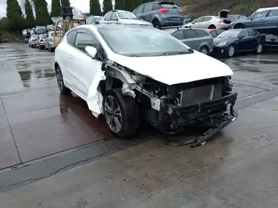 Veículo de Sucata kia cee'd (jd) 1.6 crdi 136 do ano 2017 alimentado d4fb