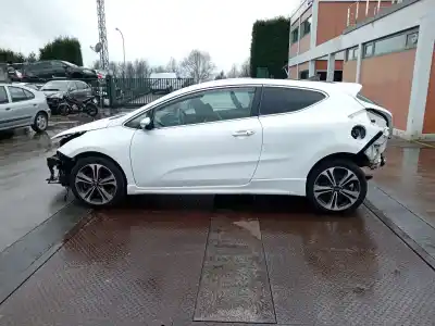 Veículo de Sucata kia cee'd (jd) 1.6 crdi 136 do ano 2017 alimentado d4fb
