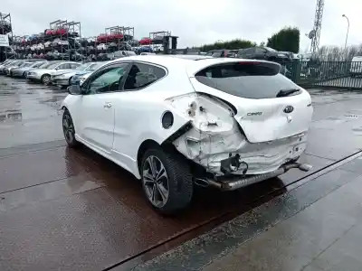 Veículo de Sucata kia cee'd (jd) 1.6 crdi 136 do ano 2017 alimentado d4fb