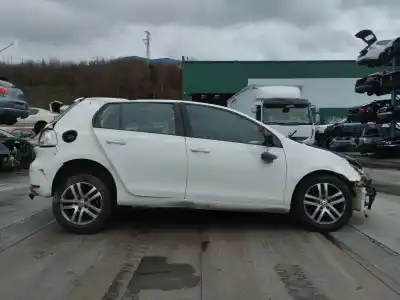 Veicolo di demolizione volkswagen golf vi (5k1) 1.6 tdi dell'anno 2011 alimentato cayc