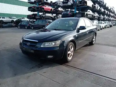 Veicolo di demolizione hyundai sonata (nf) 3.3 v6 style dell'anno 2005 alimentato g6db