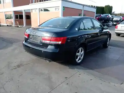 Veicolo di demolizione hyundai sonata (nf) 3.3 v6 style dell'anno 2005 alimentato g6db