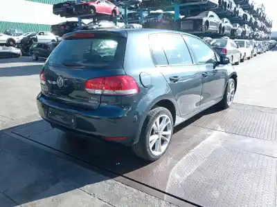 Veicolo di demolizione volkswagen golf vi (5k1) 1.6 tdi dell'anno 2010 alimentato cayc