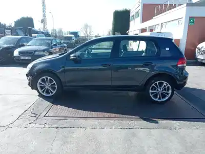 Veicolo di demolizione volkswagen golf vi (5k1) 1.6 tdi dell'anno 2010 alimentato cayc