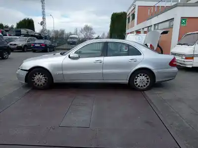 Veículo de Sucata mercedes-benz clase e (w211) e 270 cdi (211.016) do ano 2003 alimentado om 647.961