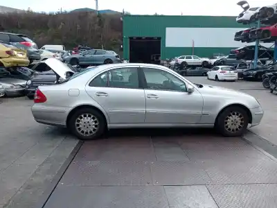 Veículo de Sucata mercedes-benz clase e (w211) e 270 cdi (211.016) do ano 2003 alimentado om 647.961