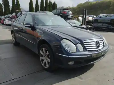 Veículo de Sucata mercedes-benz clase e (w211) e 270 cdi (211.016) do ano 2002 alimentado om 647.961
