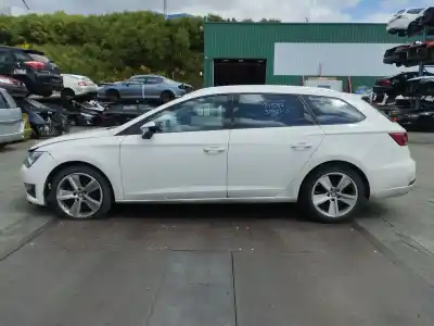 Здавання транспортного засобу seat leon (5f1) 2.0 tdi року 2016 потужний crlb