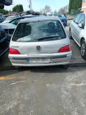 Veicolo di demolizione peugeot 106 i (1a, 1c) 1.1 dell'anno 2001 alimentato hdz (tu1m)