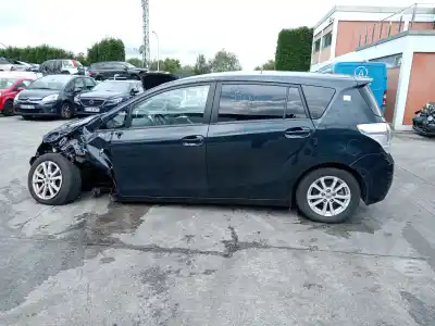Véhicule à la ferraille toyota verso (_r2_) 2.0 d-4d (aur20_) de l'année 2012 alimenté 1ad
