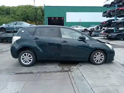 Véhicule à la ferraille toyota verso (_r2_) 2.0 d-4d (aur20_) de l'année 2012 alimenté 1ad